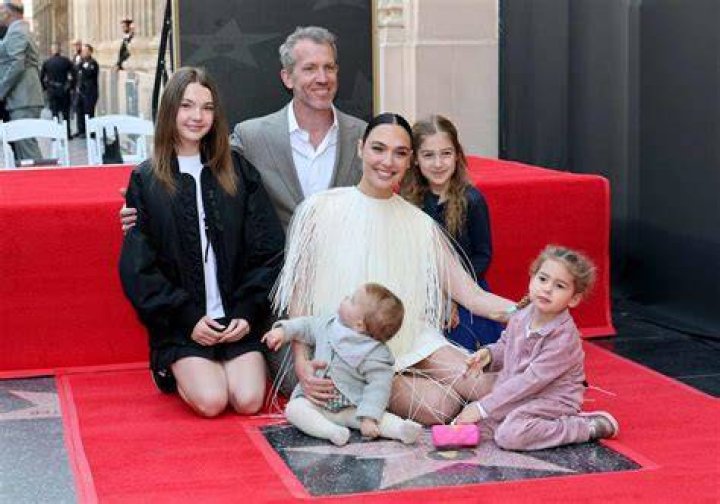 Gal Gadot her third baby with husband Jaron Varsano! Married