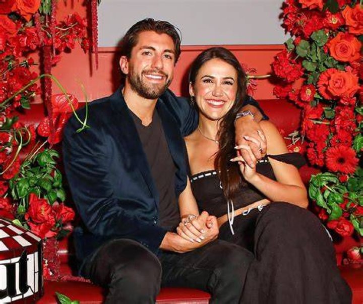 Jason Tartick Needs a ‘Fresh Start’ to 2024 Amid Kaitlyn Bristowe and