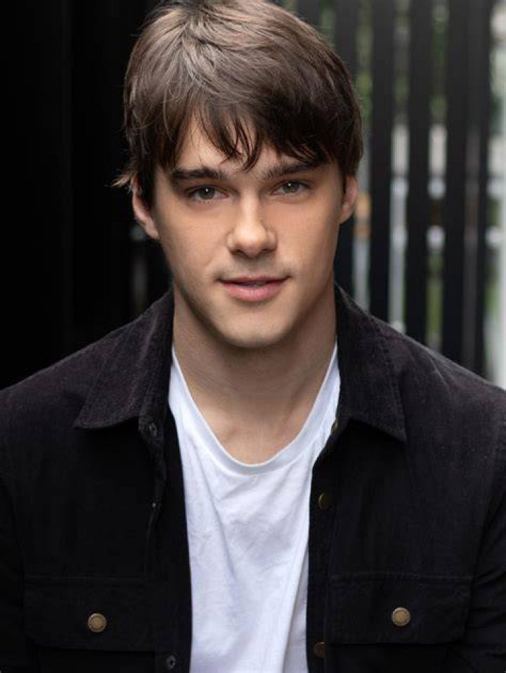 Picture of Mitchell Hope