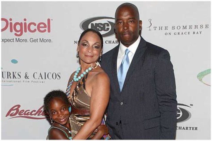Terrence Duckett Spending a Single Life After Divorce With Jasmine Guy