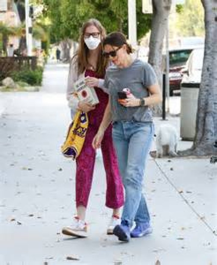 Unveiling The Secrets Of The Violet Affleck Face Mask